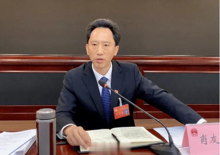 据西藏日报微信公众号消息，11月3日上午，拉萨市召开干部大会，宣布自治区党委决定