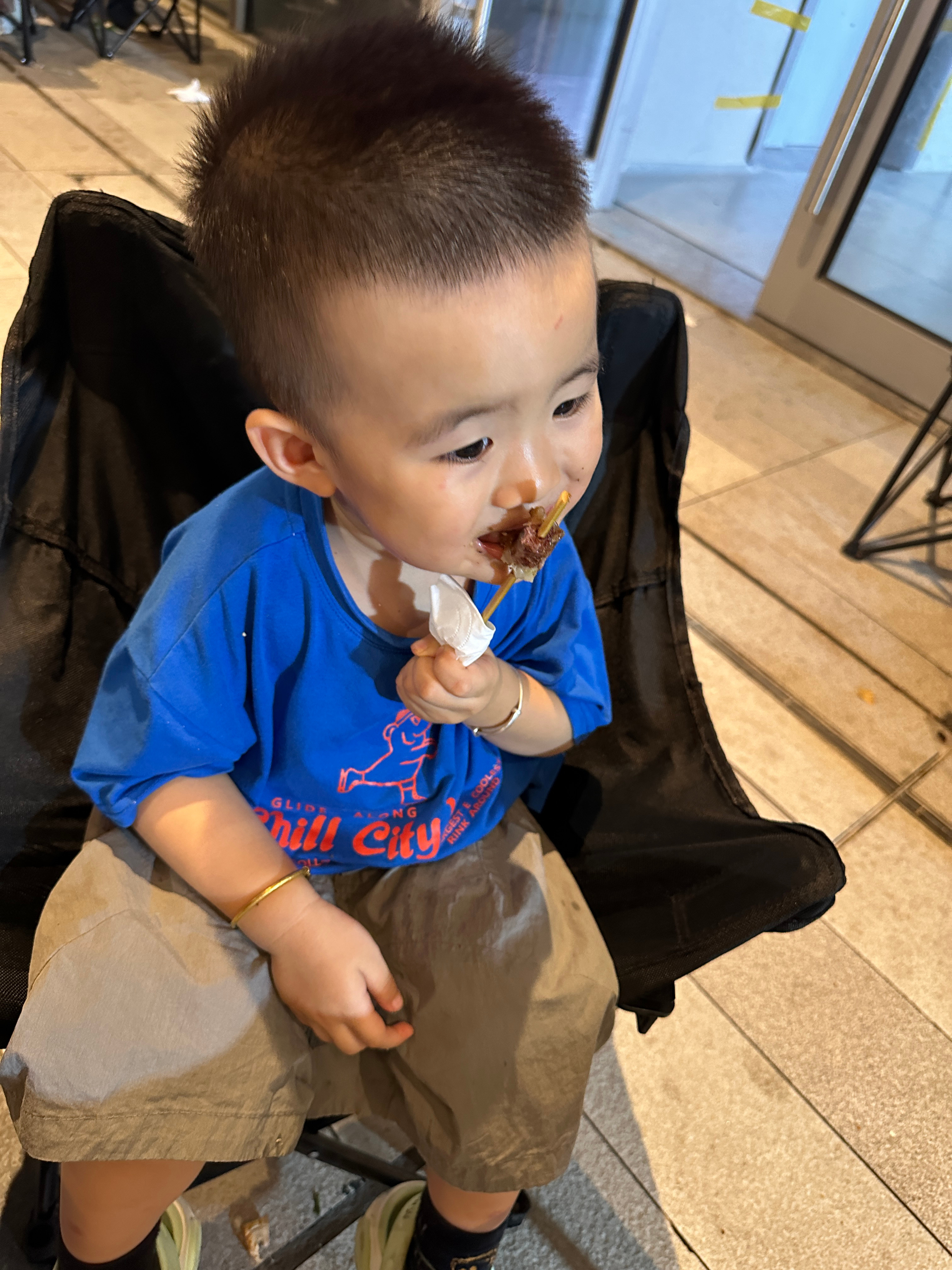 🤓【汉堡趣事𝐩𝐥𝐨𝐠.𝟐𝟕】眼镜堡还怪可爱的勒记录戴眼镜第一天 自