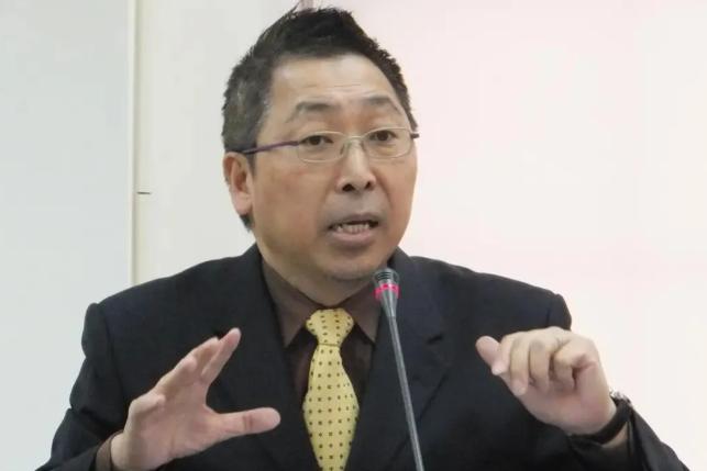 特朗普一句话，竟让郑丽文在台湾横着走？5月18日，台湾名嘴唐湘龙爆料，以前在台湾