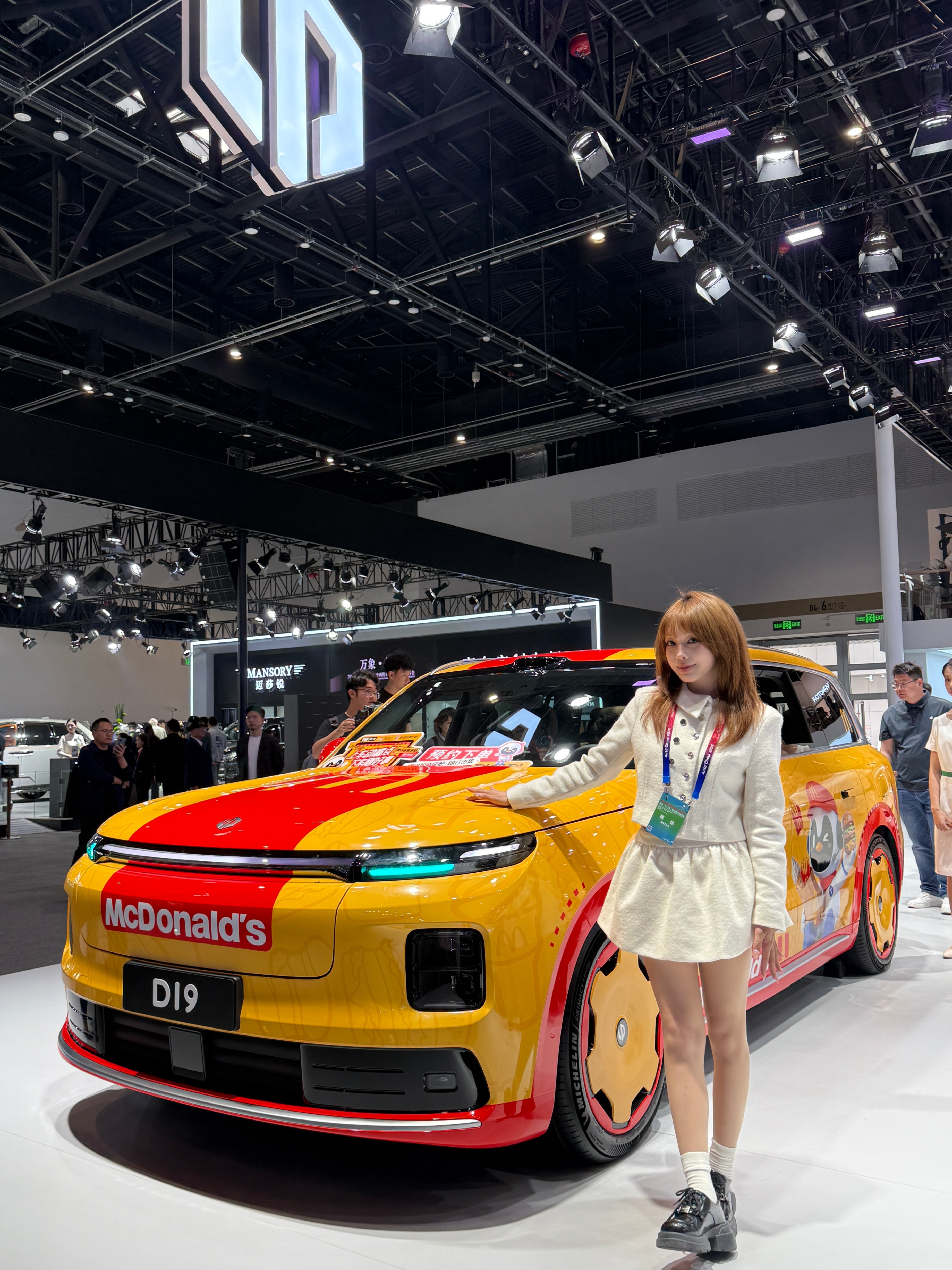 打卡零跑展台我可太喜欢Lafa了 之前的Lafa 5就爱的不行，这次的Lafa 