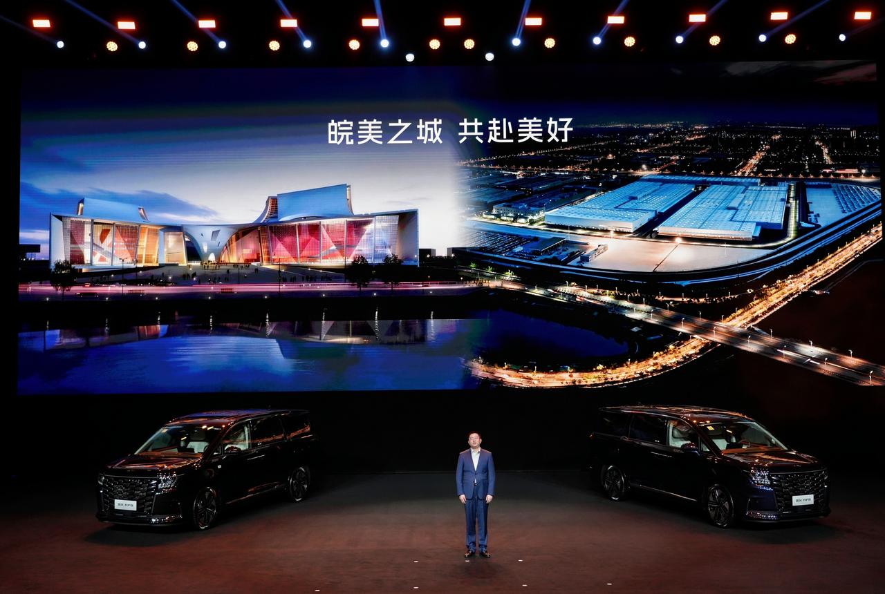 3 月 28 日，瑞风用户之夜暨 RF8 悦享系列上市发布会于合肥举办。恰逢瑞风