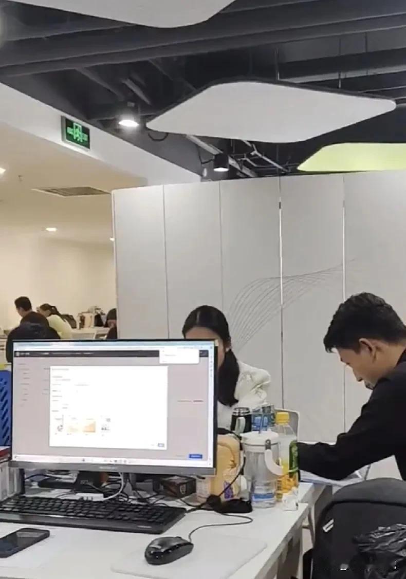 打工人颤抖吧，公司想要降薪（比如遇到经营困难），员工不同意也能合法降薪的骚操作来