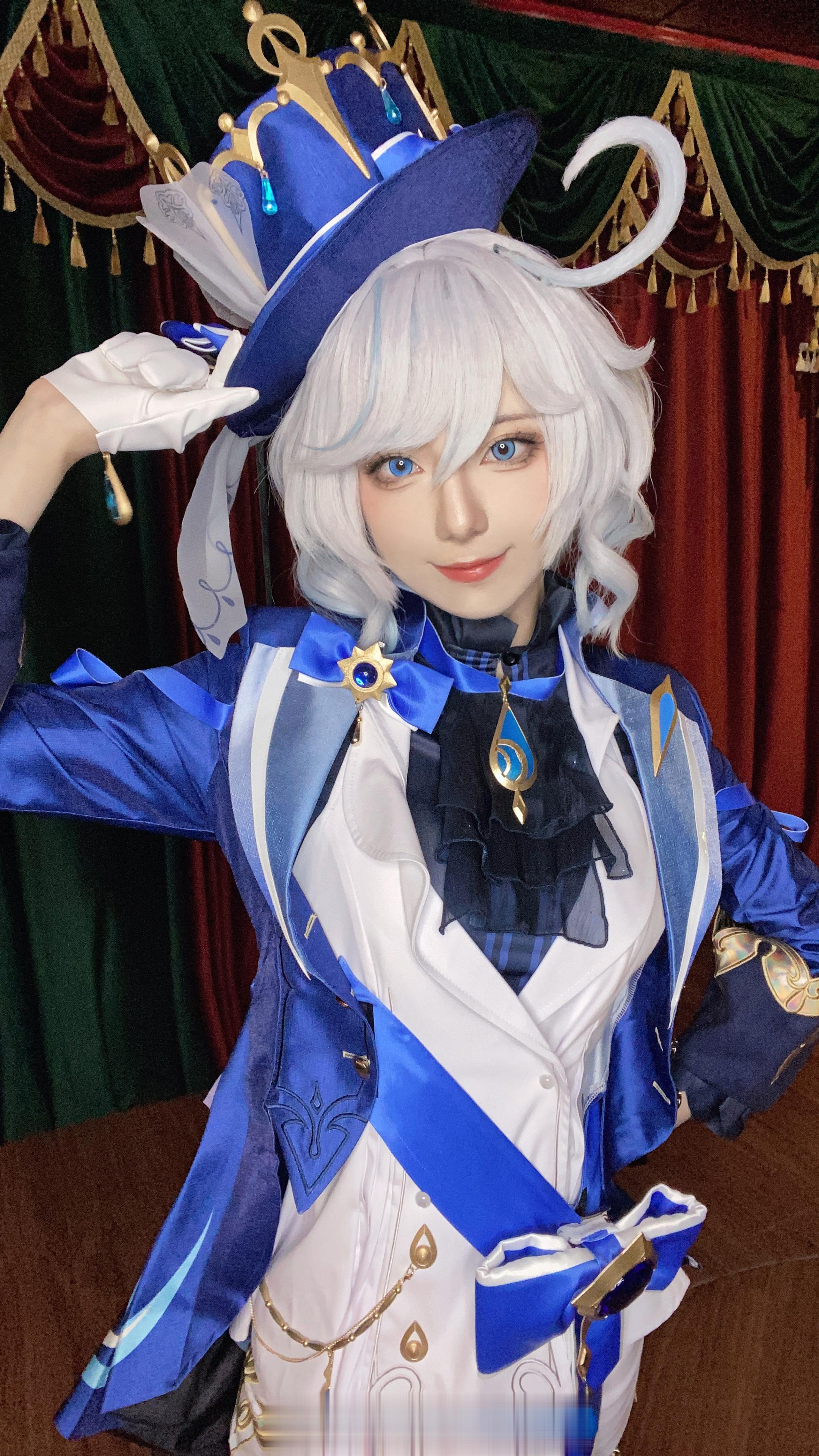 #原神[超话]##二次元游戏整活##原神# 发一发之前拍的芙宁娜！很快就能拍神芙