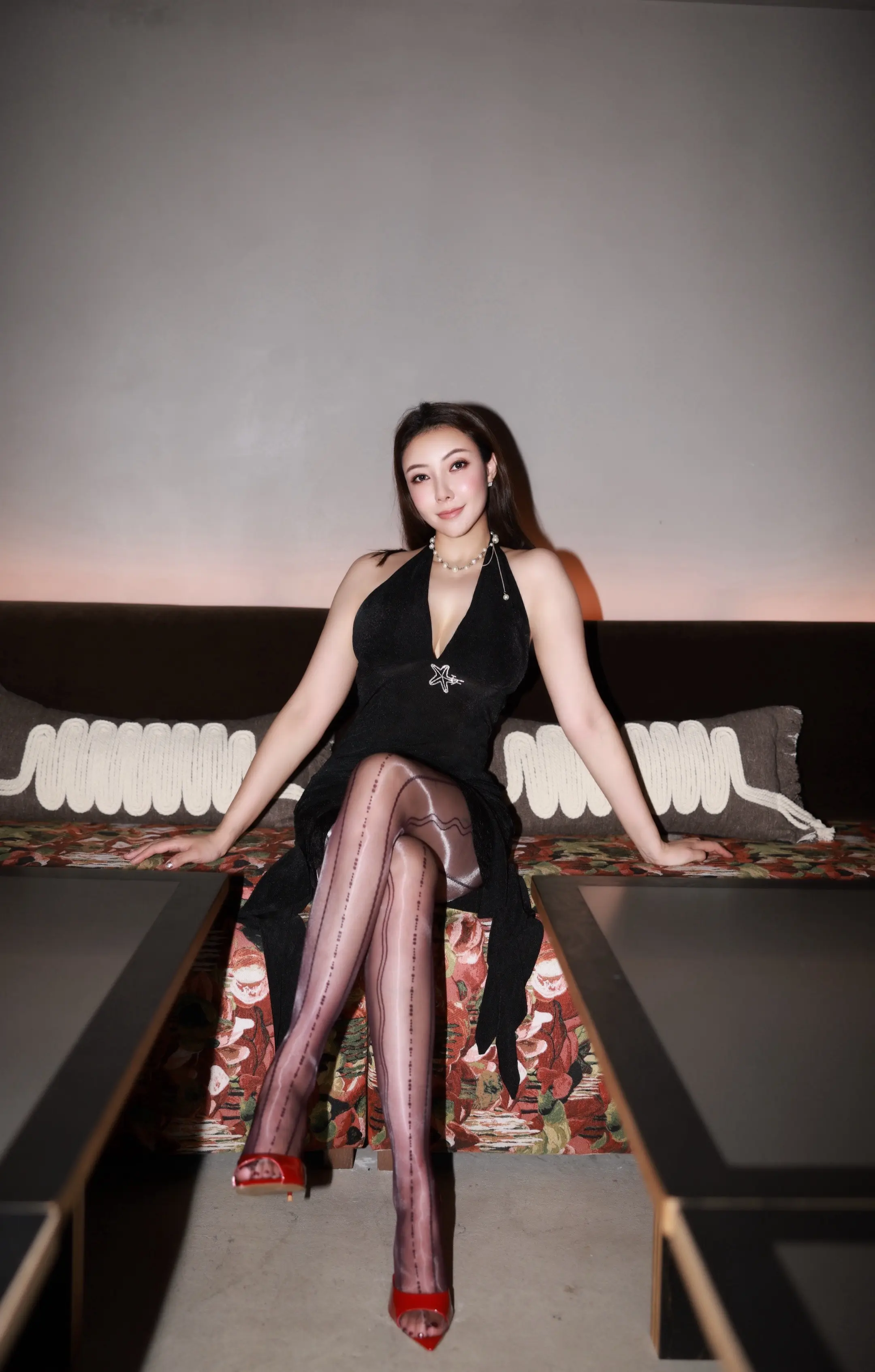 上海还是30度，好想感受秋天🍃。  直播在这里