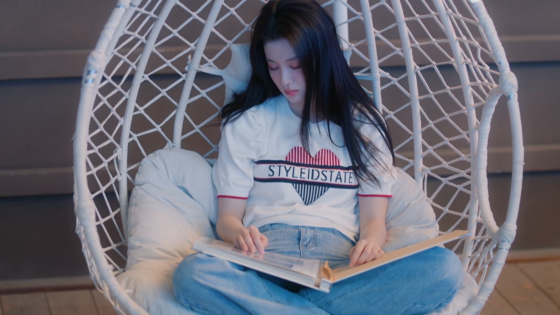 3055【同感】好想拥有钱菲的睡眠啊….祝王楚然和钱菲一样拥有好睡眠💤 