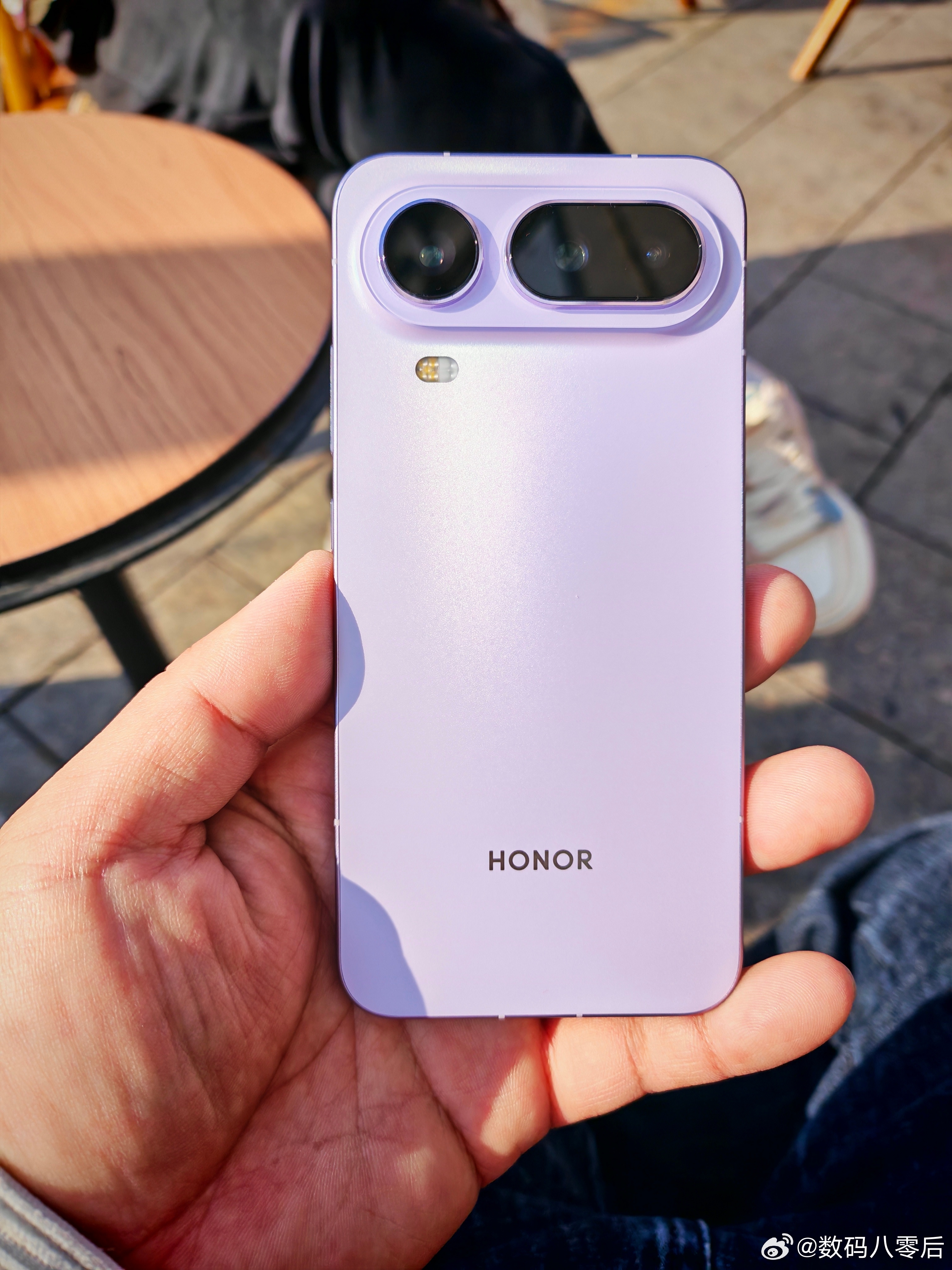 荣耀Magic8 Pro Air用了快一个月了，真是越用越喜欢！ 