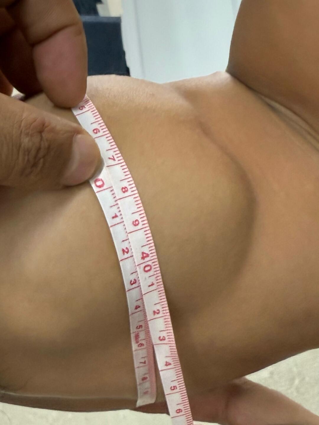 左滑看看练了十来年臂围还没有40的身材