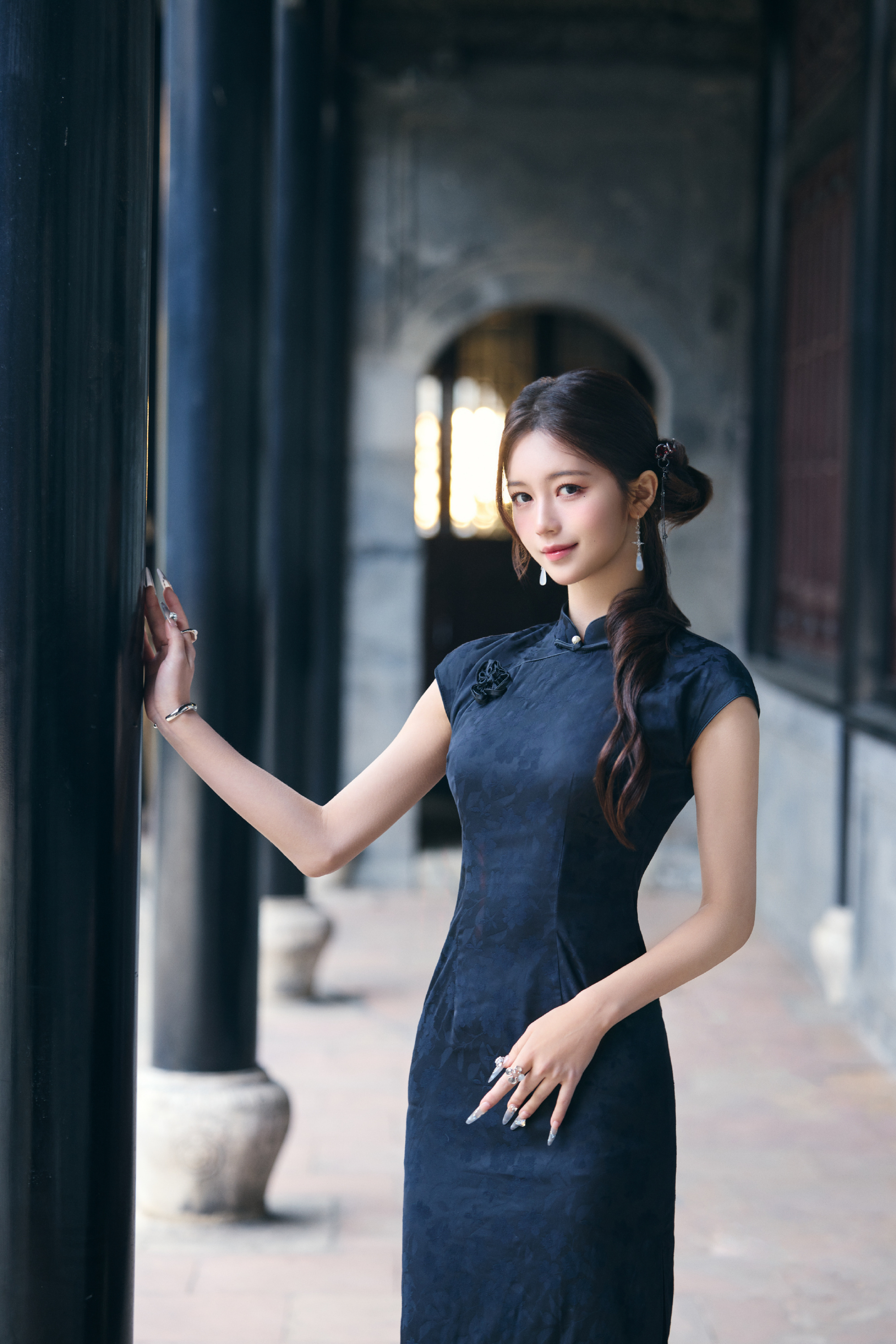 RED新专辑预告中式古典美淋漓尽致《影之后》MV 今晚19:11全网上线 