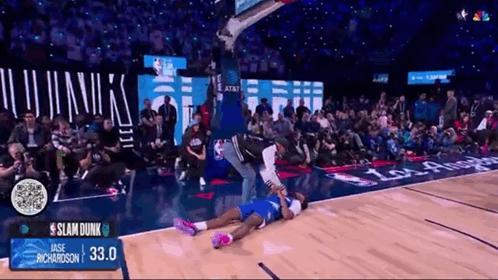 此动作危险，需“专业人员”完成，请勿模仿！