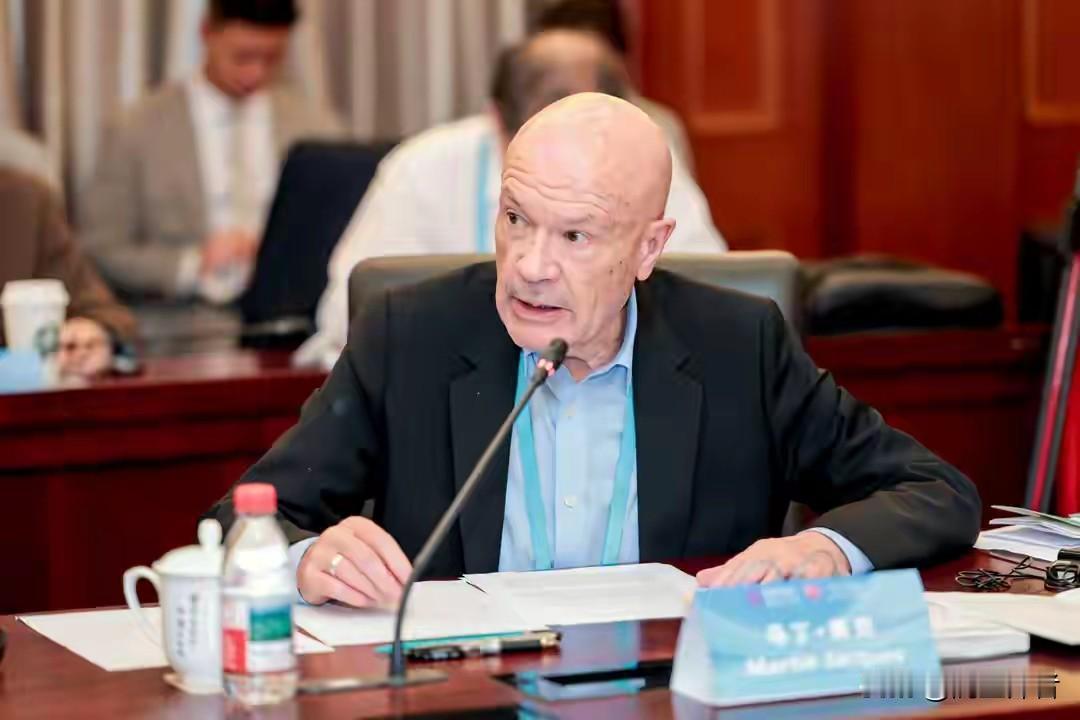 马丁·雅克：从关税战看特朗普的短板与中国的强大定力。

在复旦大学举办的思想论坛