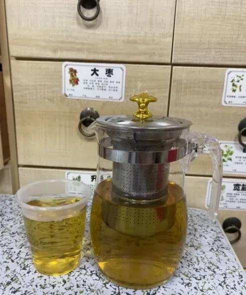 湿气无处不在，湿在哪病就在哪。今天，让我们跟随医圣张仲景，了解他治湿的十种方法，