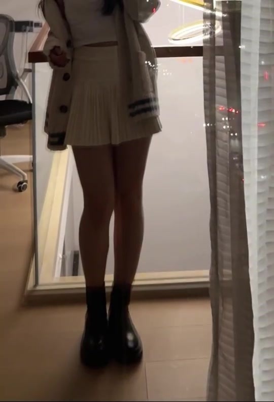 我的手机好像坏了，怎么收不到哥哥的信息了 ~ 