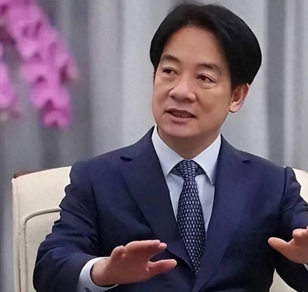 *台湾地区领导人赖清德说，中华人民共和国在1949年10月1日起，没有对台湾实行