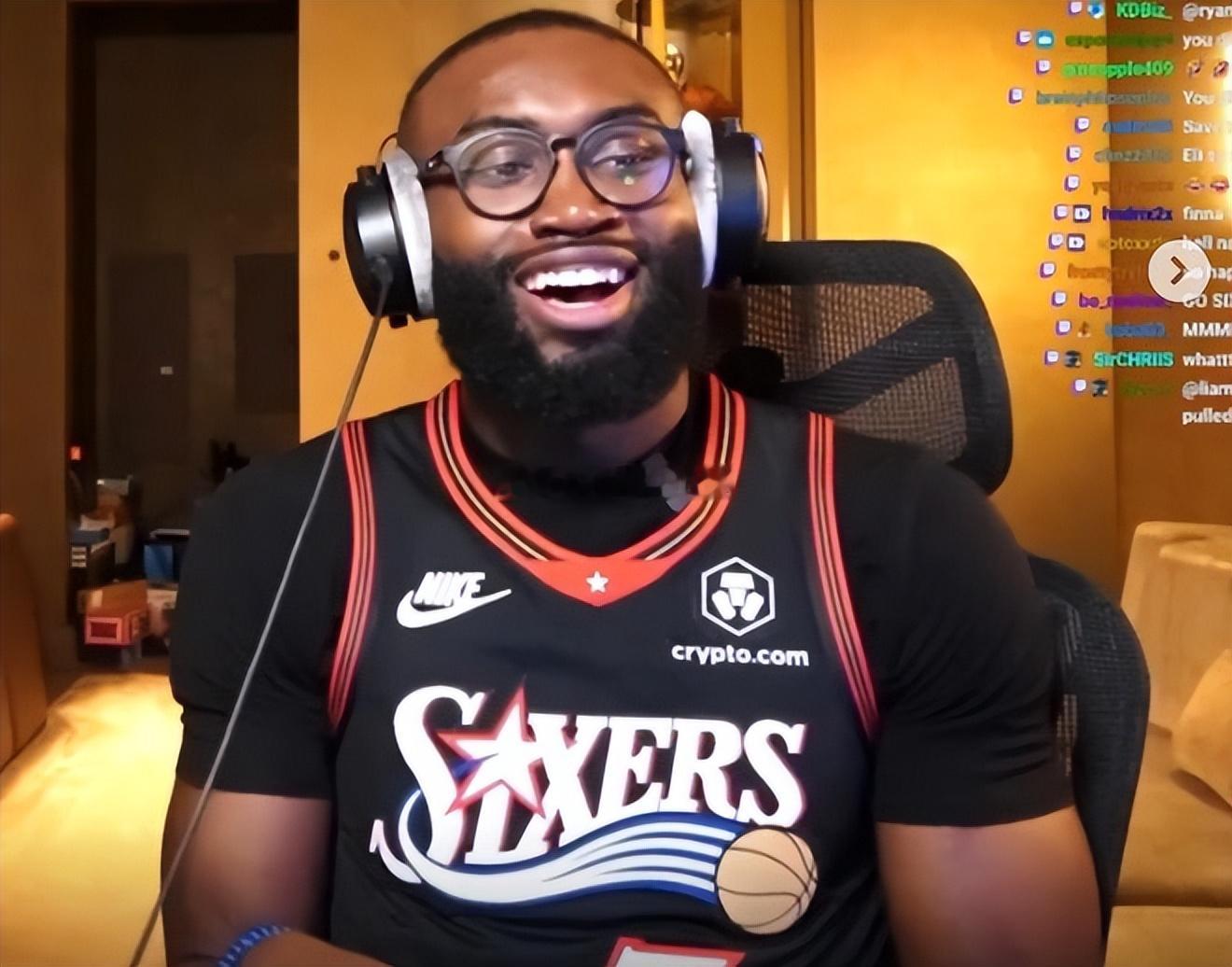今年夏天刚刚加盟费城76人的侧翼球星杰伦·布朗（Jaylen Brown）开启了