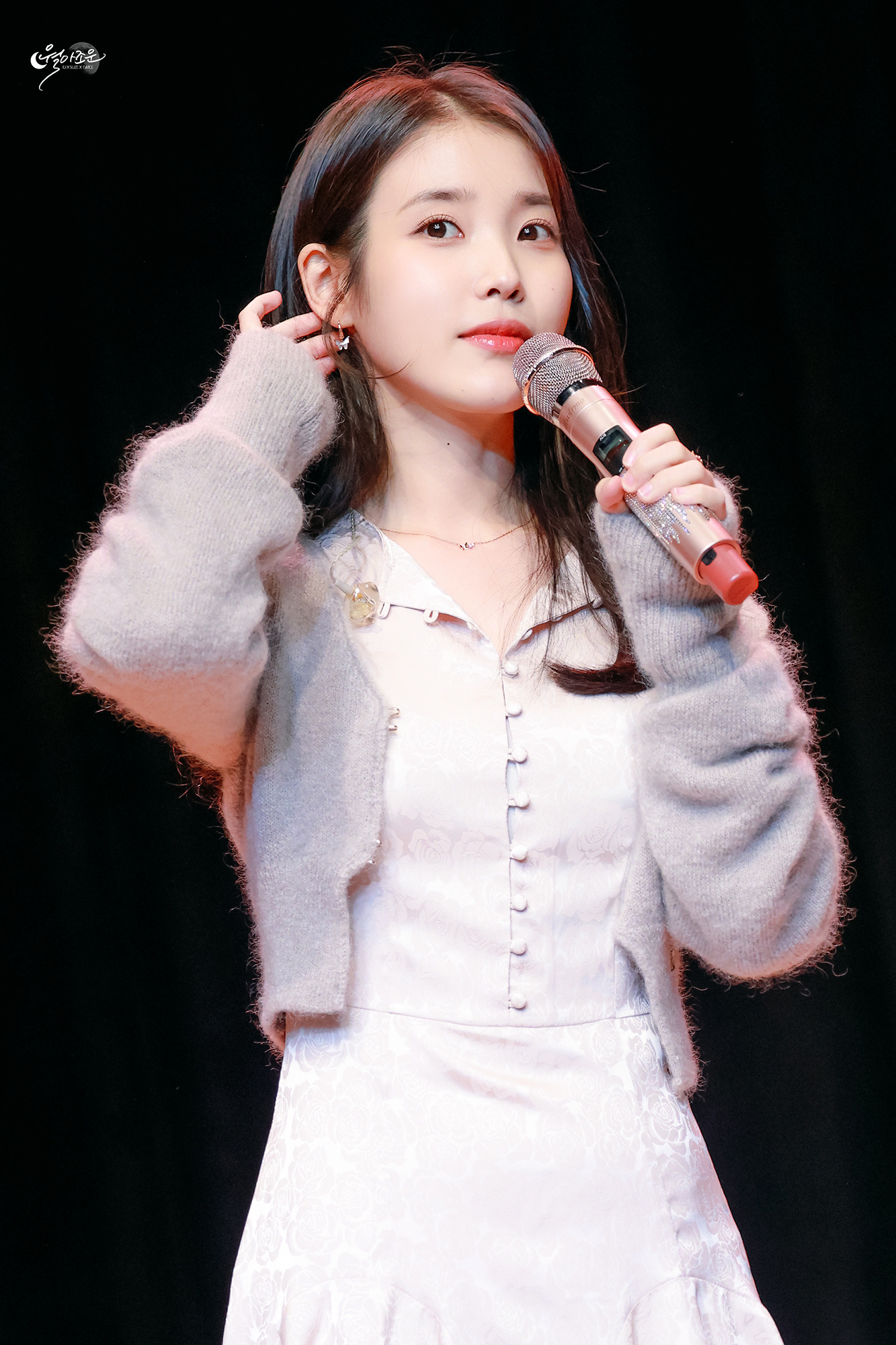 四年前的今天221020 IU&京东制药活动iu壁纸