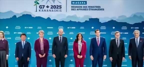 不准中国接俄，也不准中国收台，更不准管制稀土，七国集团明确指出，中国不能援助俄罗