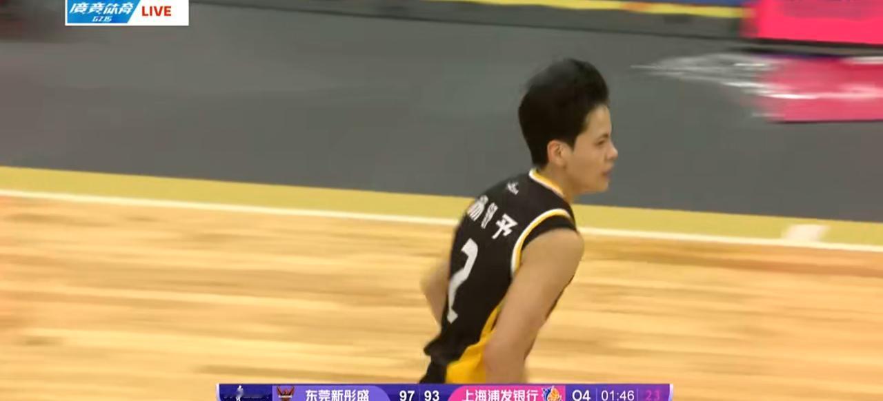 12月4日晚，WCBA第2轮，广东女篮101：95击败上海女篮这场比赛太精彩了！