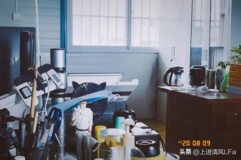 天秤座的事业动力还挺有意思。他们是和平使者，极度追求工作环境的和谐。职场人际关系