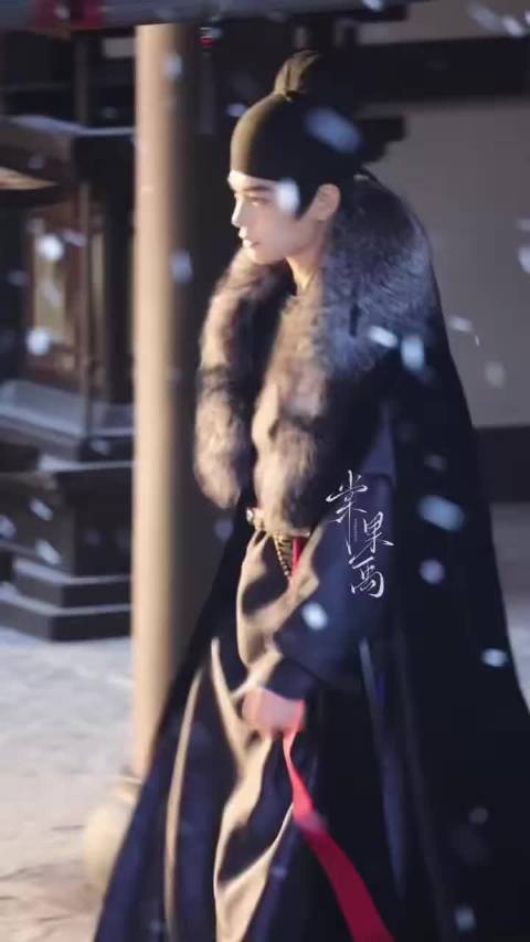 今天在拍剧男星路透男明星今日在拍剧路透 今天在拍剧男星路透，男明星今日在拍剧路透