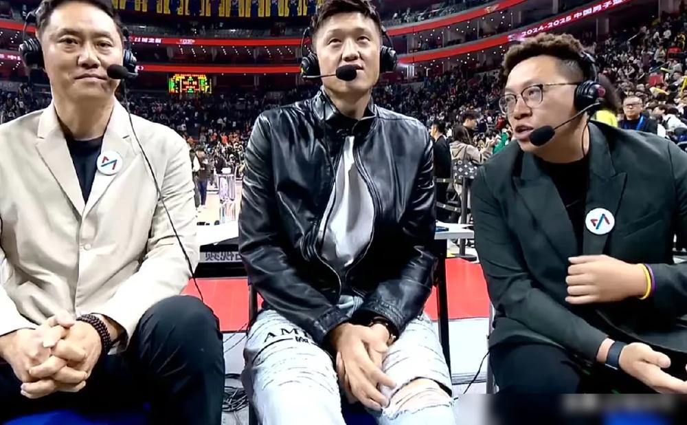 周鹏这话说得在理！...

广东队最后时刻的“大心脏”真是教科书级别！胡明轩那记