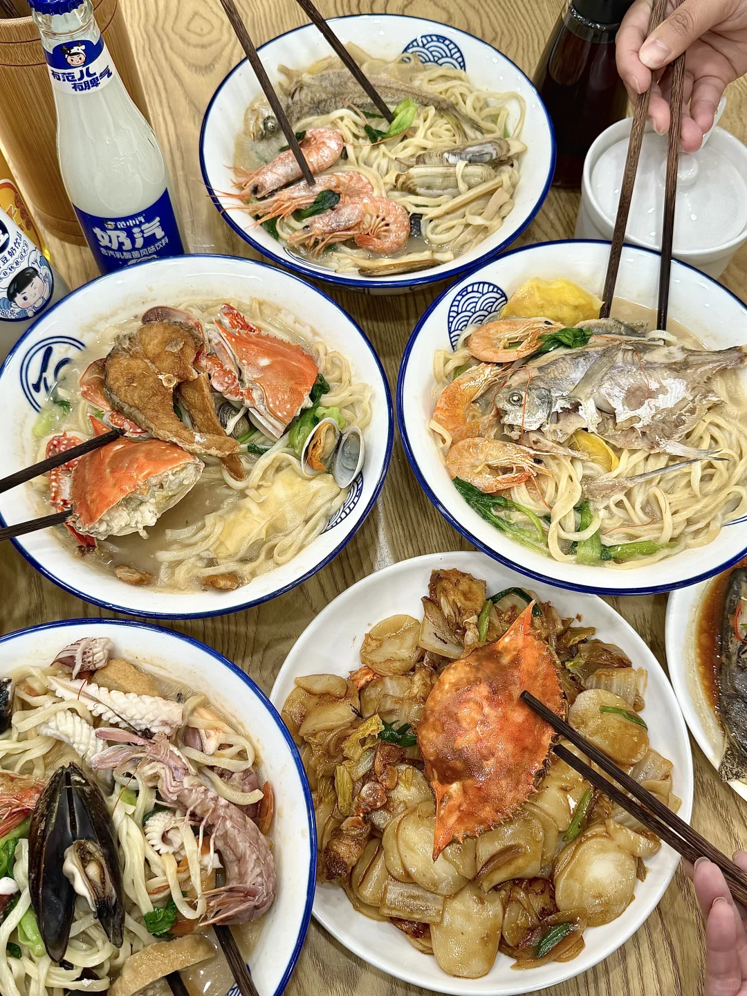 坐穿地铁也要吃上的海鲜面！jujuju鲜