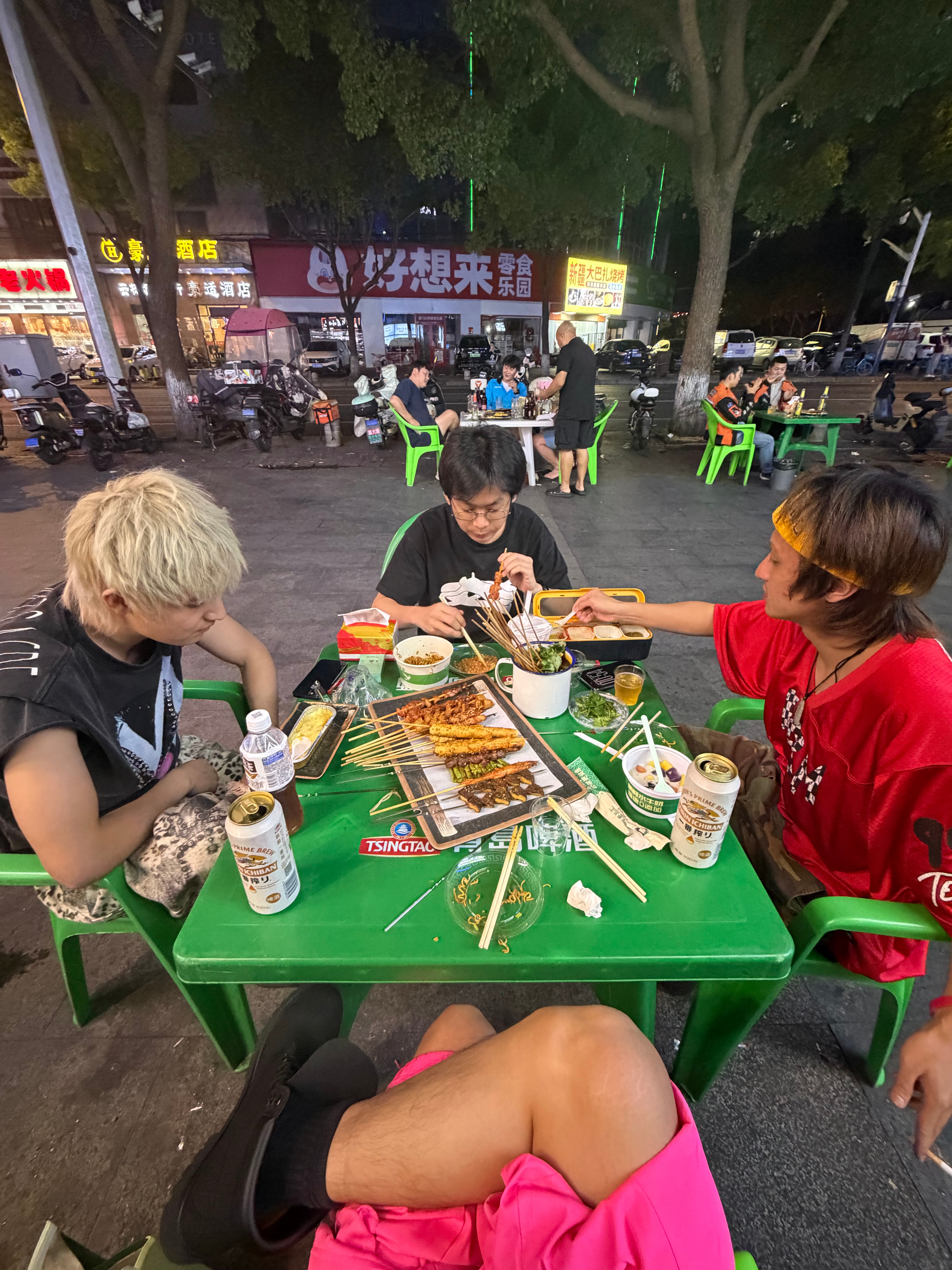 跟兄弟们讨论下未来 上海