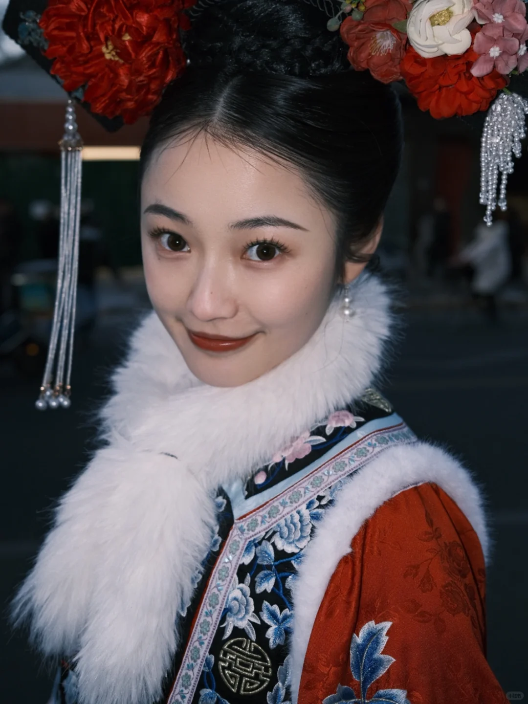 想必我一定是流落凡间的格格