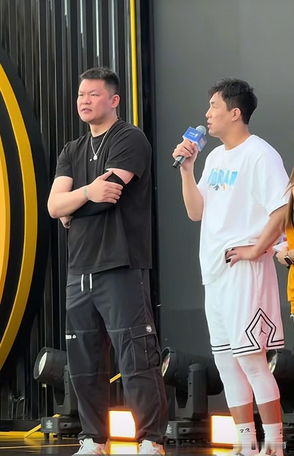 郭艾伦加盟广东？太能扯了吧，郭艾伦跟朱芳雨的互动加盟，都说了几回了吧，记得有一次