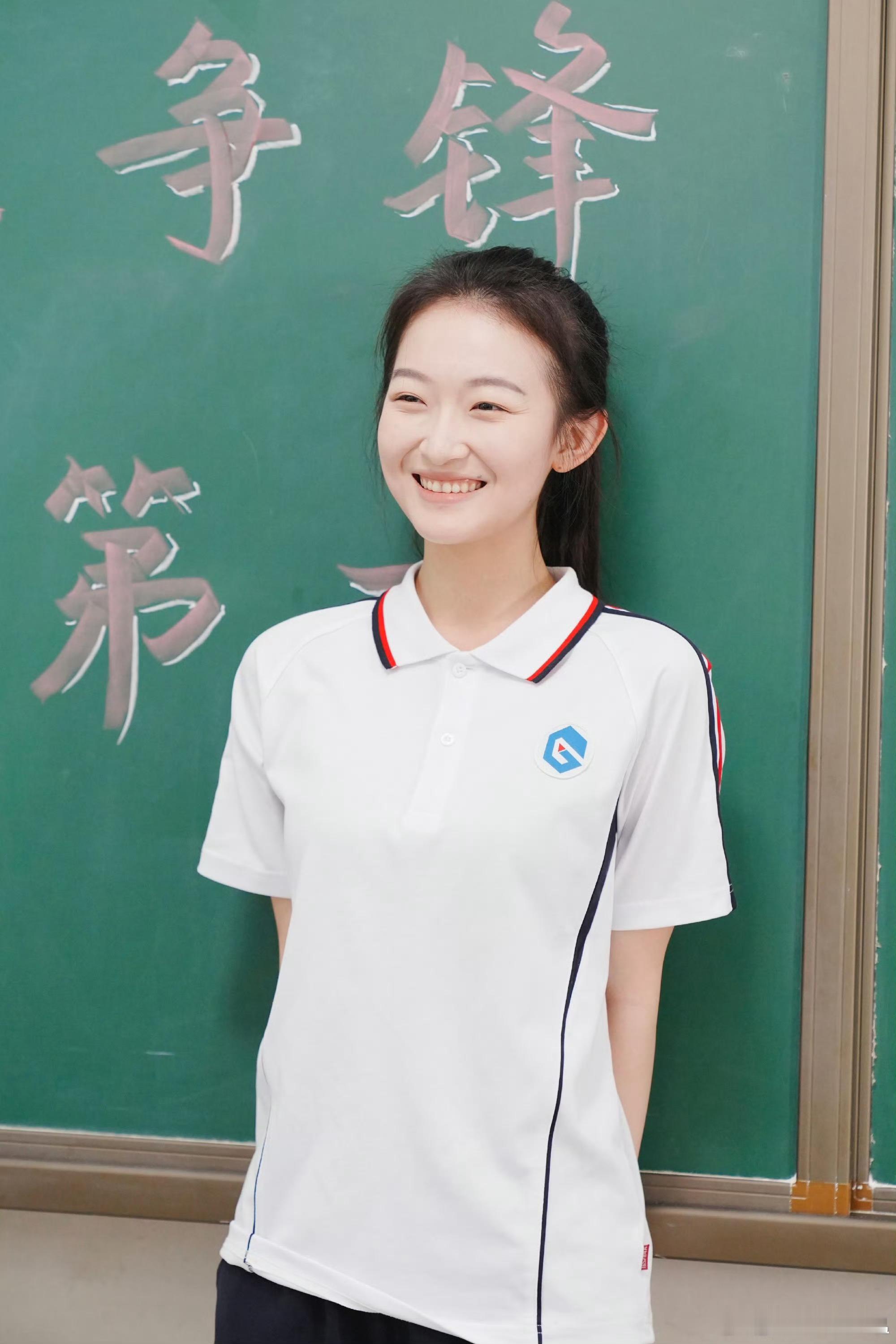 甘瑞琦[超话] grq甘瑞琦故卿归 grq甘瑞琦浅浅 “你的手我一辈子都握不到”