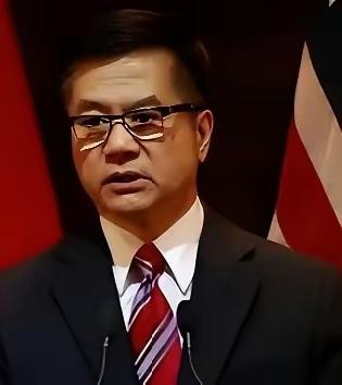 变脸比翻书还快！曾经当美国驻华大使时，骆家辉对中国态度强硬，各种刁难、傲慢到骨子
