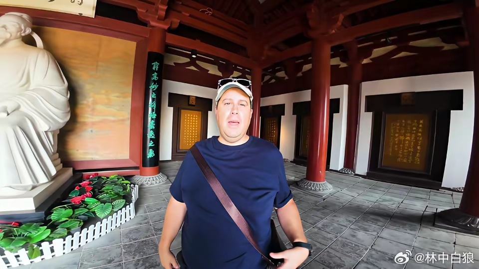 一位美国公民在中国感受到了真正的自由。 
