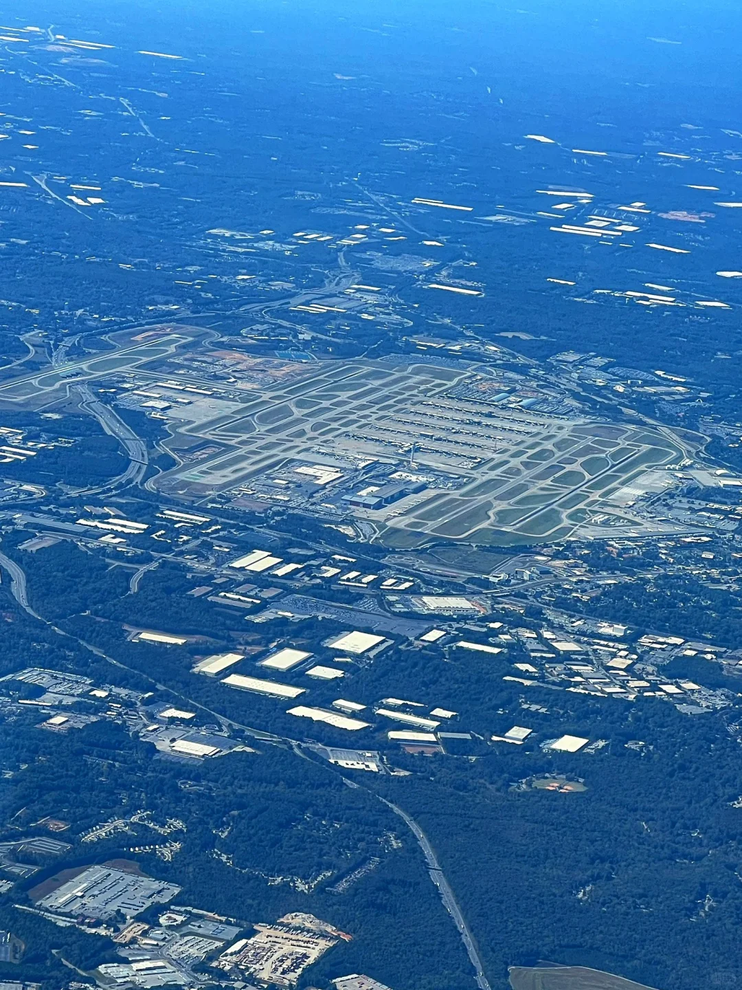 谁能在客运量超越亚特兰大机场？