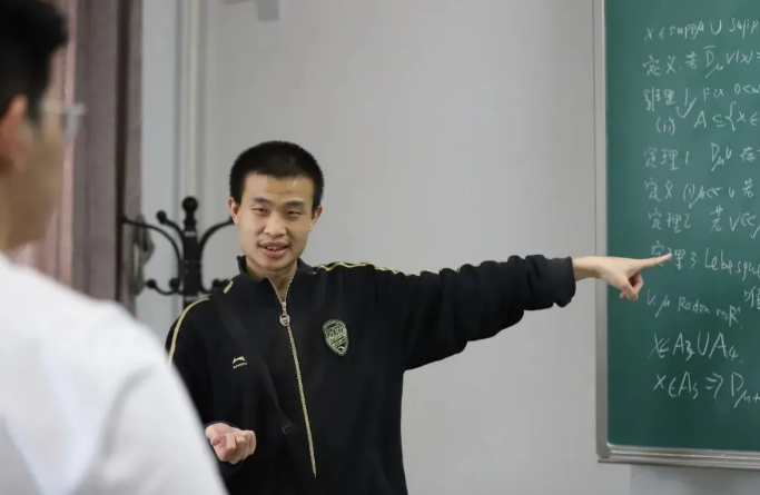 韦东奕，再获奖