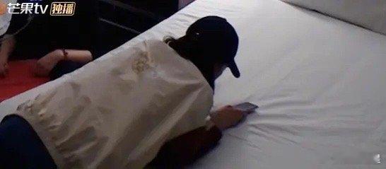 怎么又是邓恩熙抗包？男方又隐身了？ ​​​