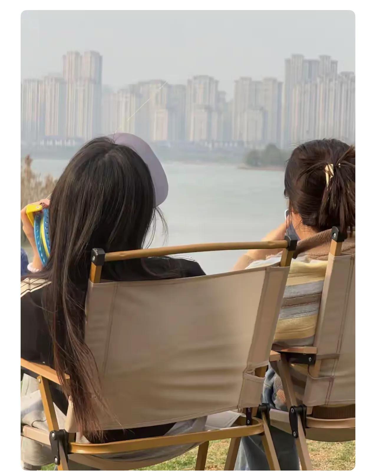 我闺蜜离婚三年了，她有个男伴，他们只保持“生理性沟通

但没领证。她说两人之间只