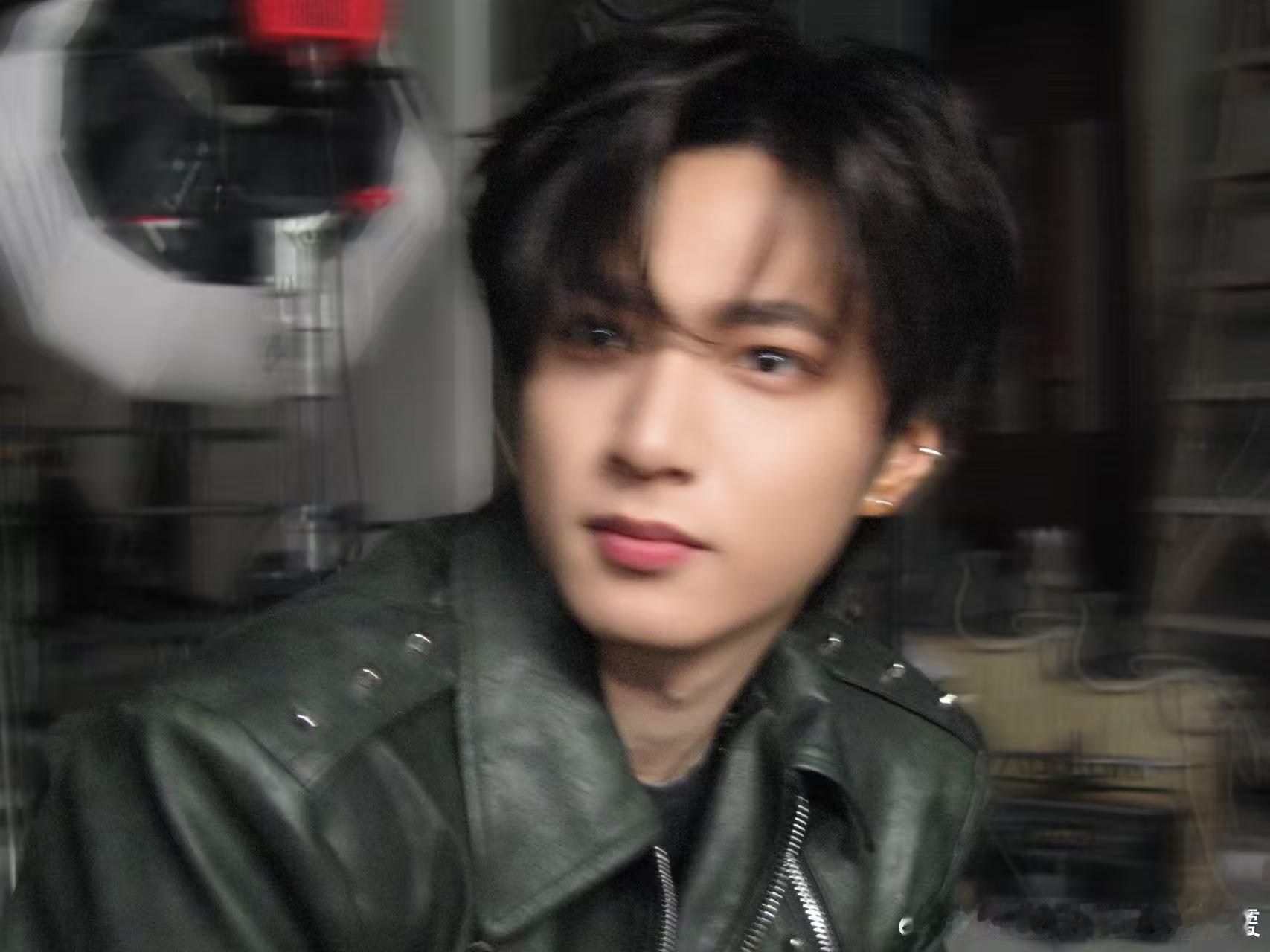 刘耀文就记得张真源吃大餐了 少年的快乐简单又真实，刘耀文一直记着张真源在跑男干饭