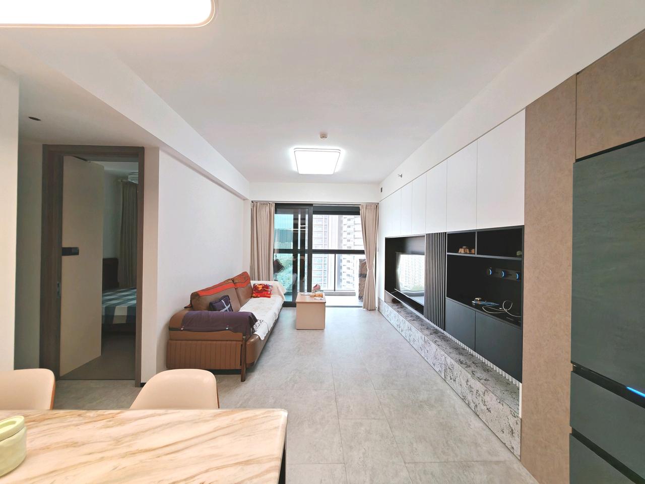 深圳北站商圈租房，超核中心润府，精装三房出租拎包入住，99平米，电梯房，看房方便