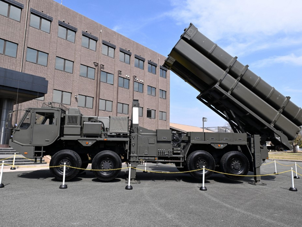 日本防卫省在熊本与静冈部署远程导弹，首次具备从敌方防空圈外发动打击的能力，标志着