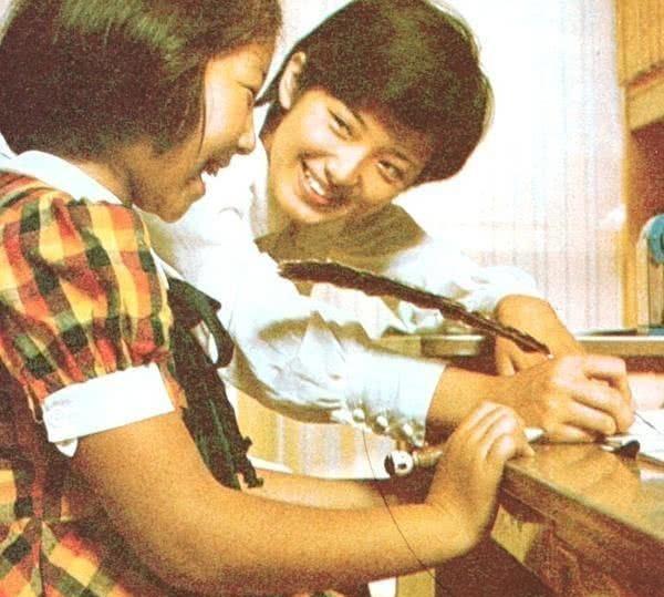 20岁就隐退嫁人，山口百惠到底图啥？
看到她妹妹，我才明白她活得有多通透！
同样