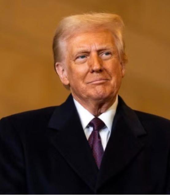 必须承认，那些小看了特朗普的人，现在都后悔了。特朗普的缺点不少，尤其是信口开河，