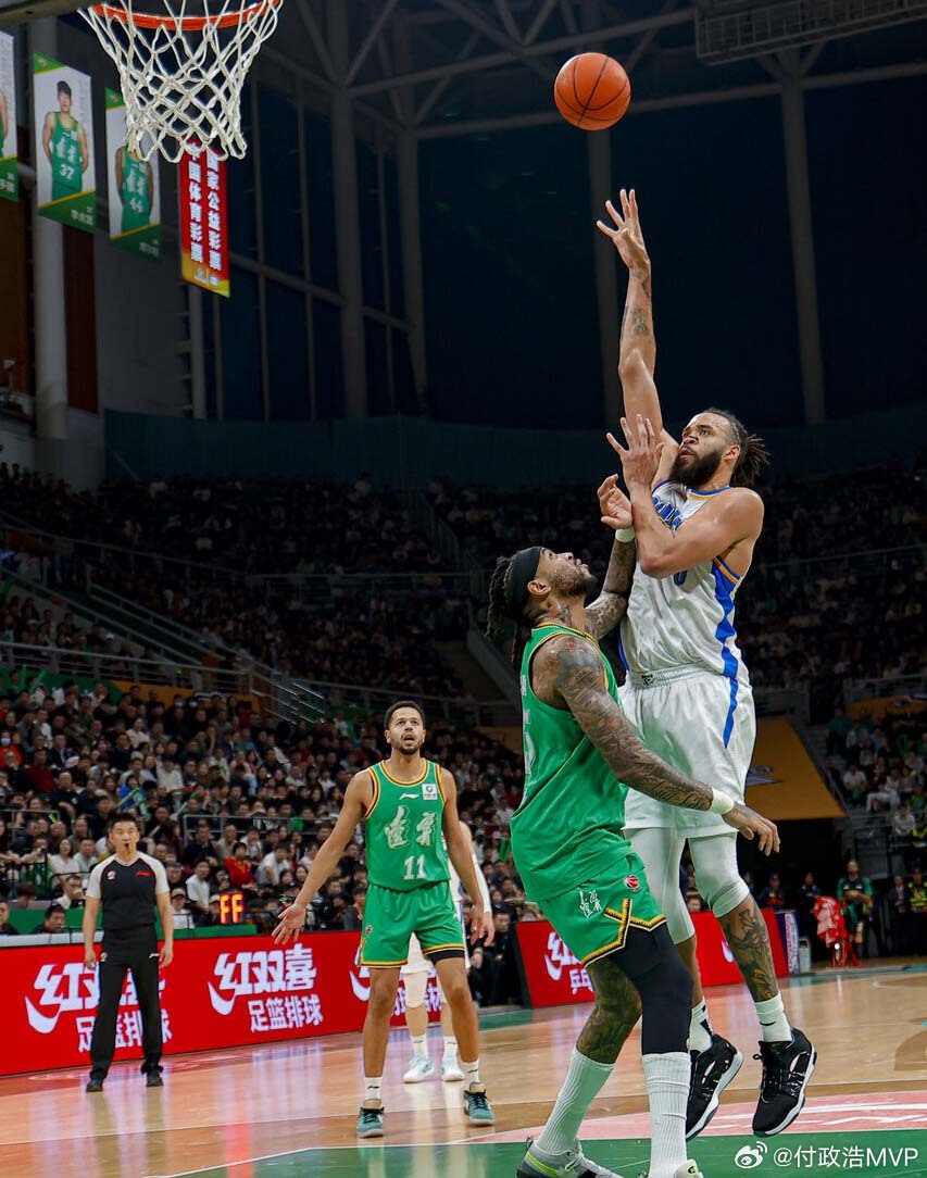 麦基今晚遭遇验货时刻！辽篮是首钢在CBA第二阶段对阵的首个排名前十的强队（前四场