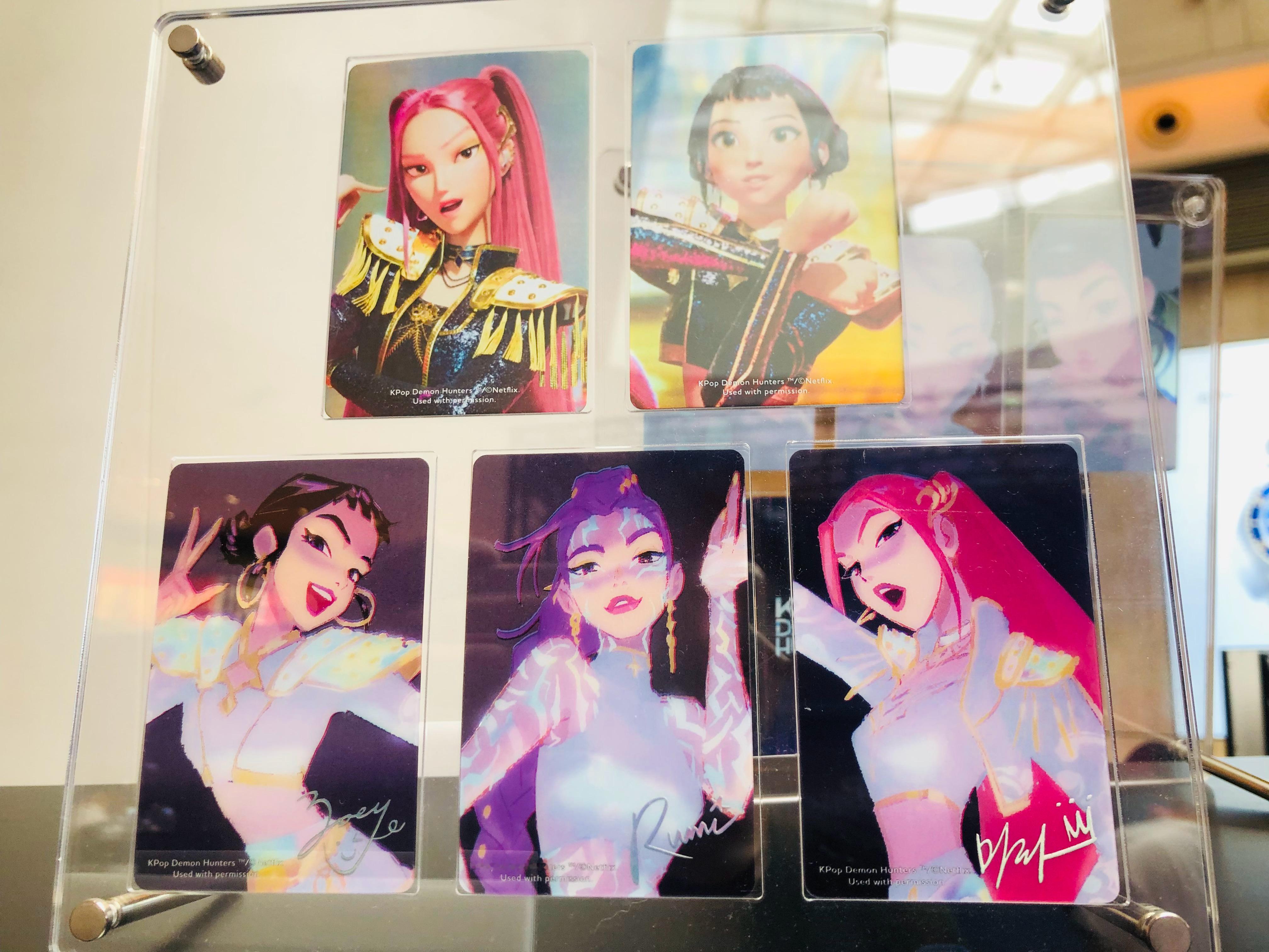 TNABO 《K-Pop》人气确实肉眼可见强大，路过它线下店发现不只是在卖周边，