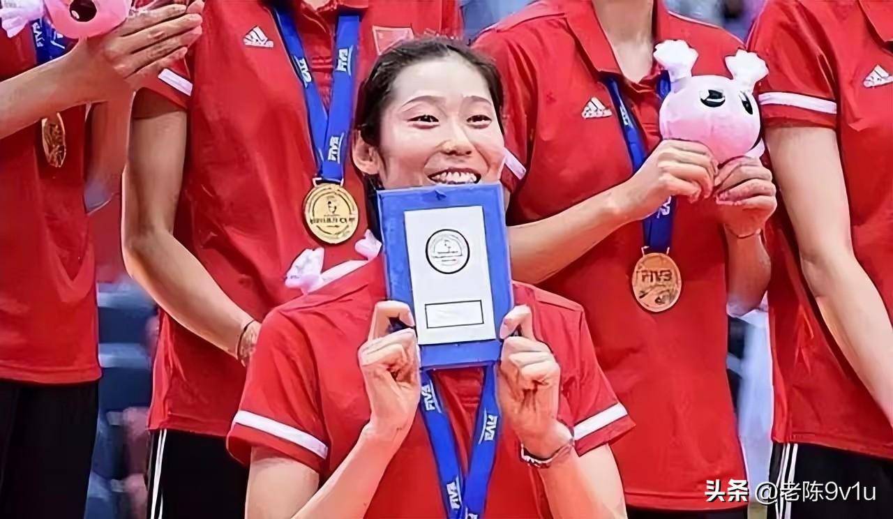 中国女排巨星朱婷用奖金还清
家中债务 父亲操心婚事
31岁朱婷赛场仍生猛，早年家