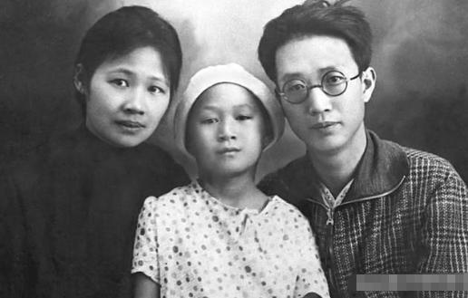 1935年2月，国民党第36师师长宋希濂获悉黄埔军校的老师瞿秋白被抓，并被关押在