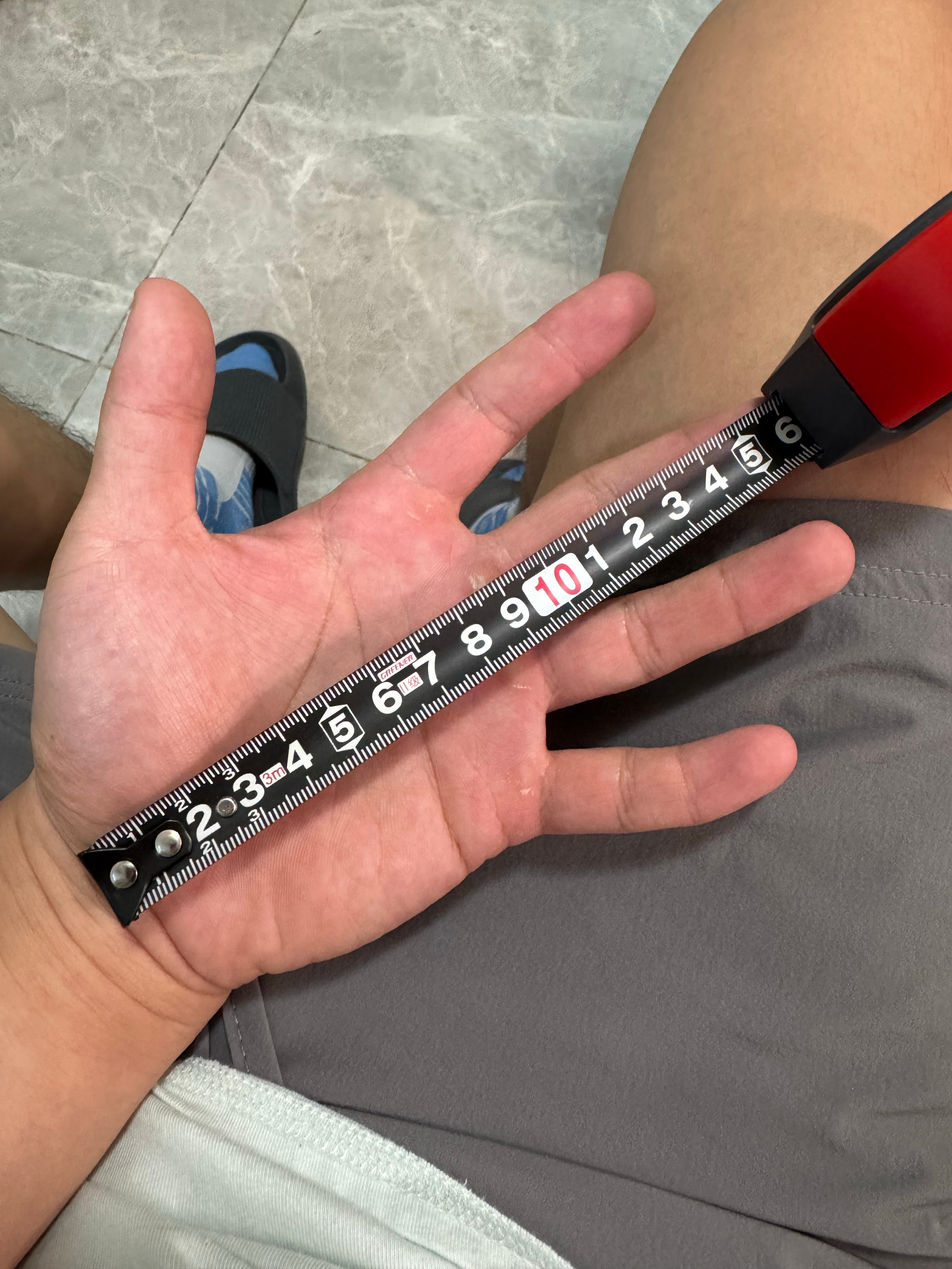 给我丈量一下你的那里！我的手正好16 