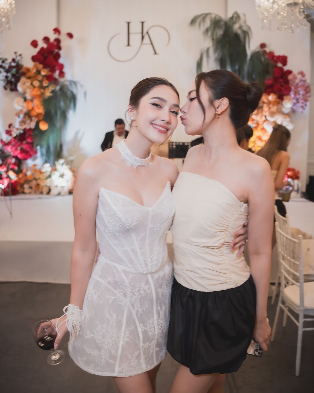 #HanaLewis[超话]# 📍Hana Lewis IG更新✨🕊️IG：