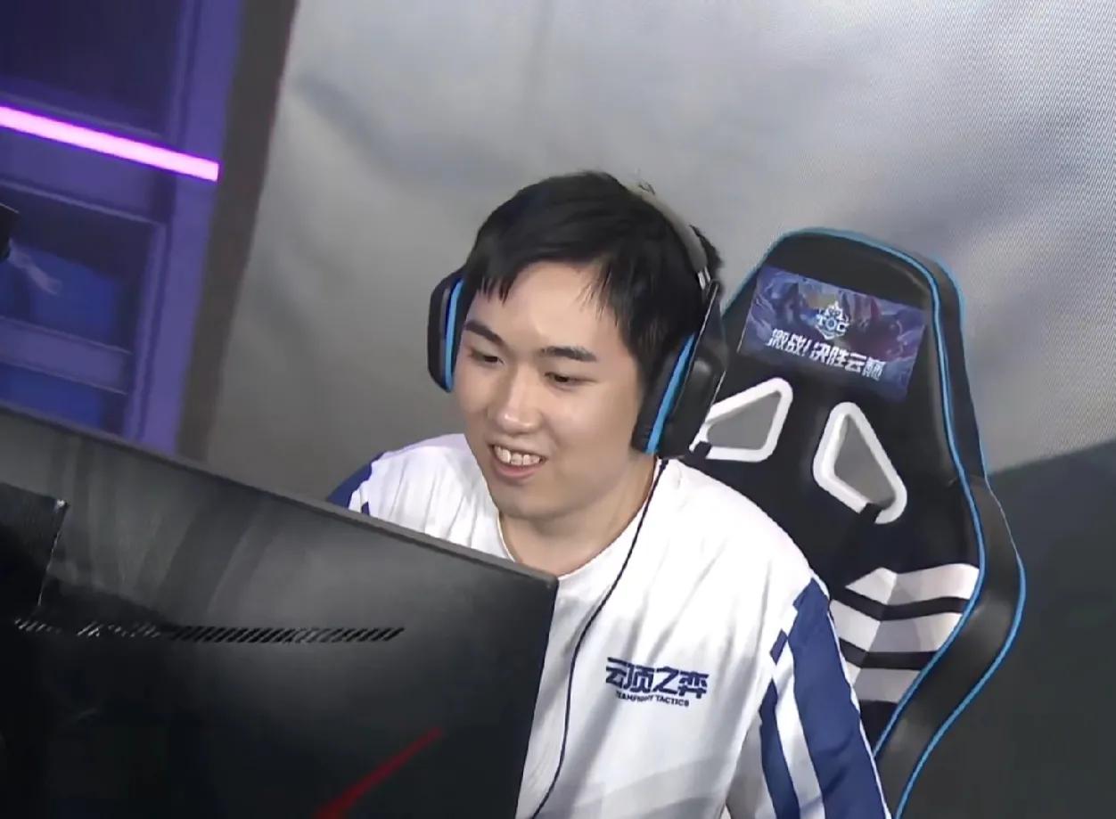 恶魔契约红莲，第三局主打一个惊险，比赛中选契约还是需要点胆识，中期在选择阵容的时