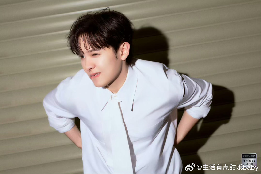 瘦出下颚线的尤长靖强得可怕果然自律的男孩子最有魅力尤长靖肉眼可见的瘦了好多太棒了