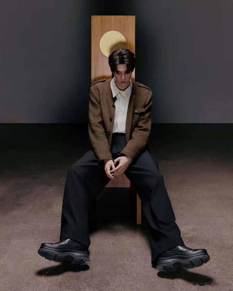 田栩宁复古质感的冷冽贵公子，帅， 