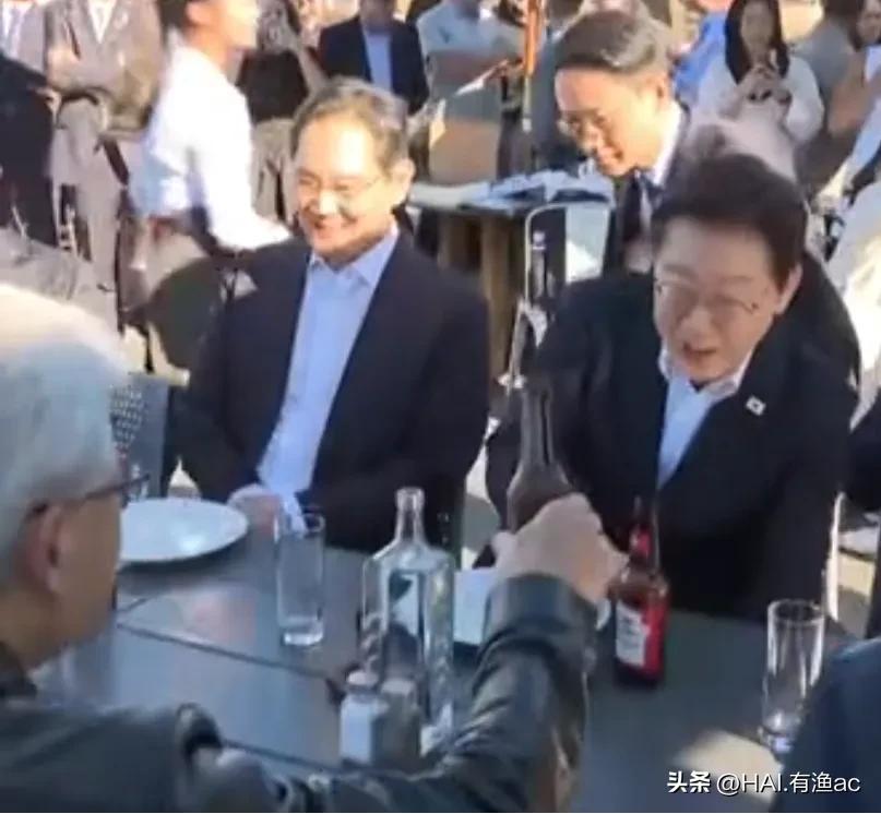 泽连斯基以小博大，近期频繁向韩国喊话，试图通过精准拿捏韩国的地缘安全焦虑，将其转